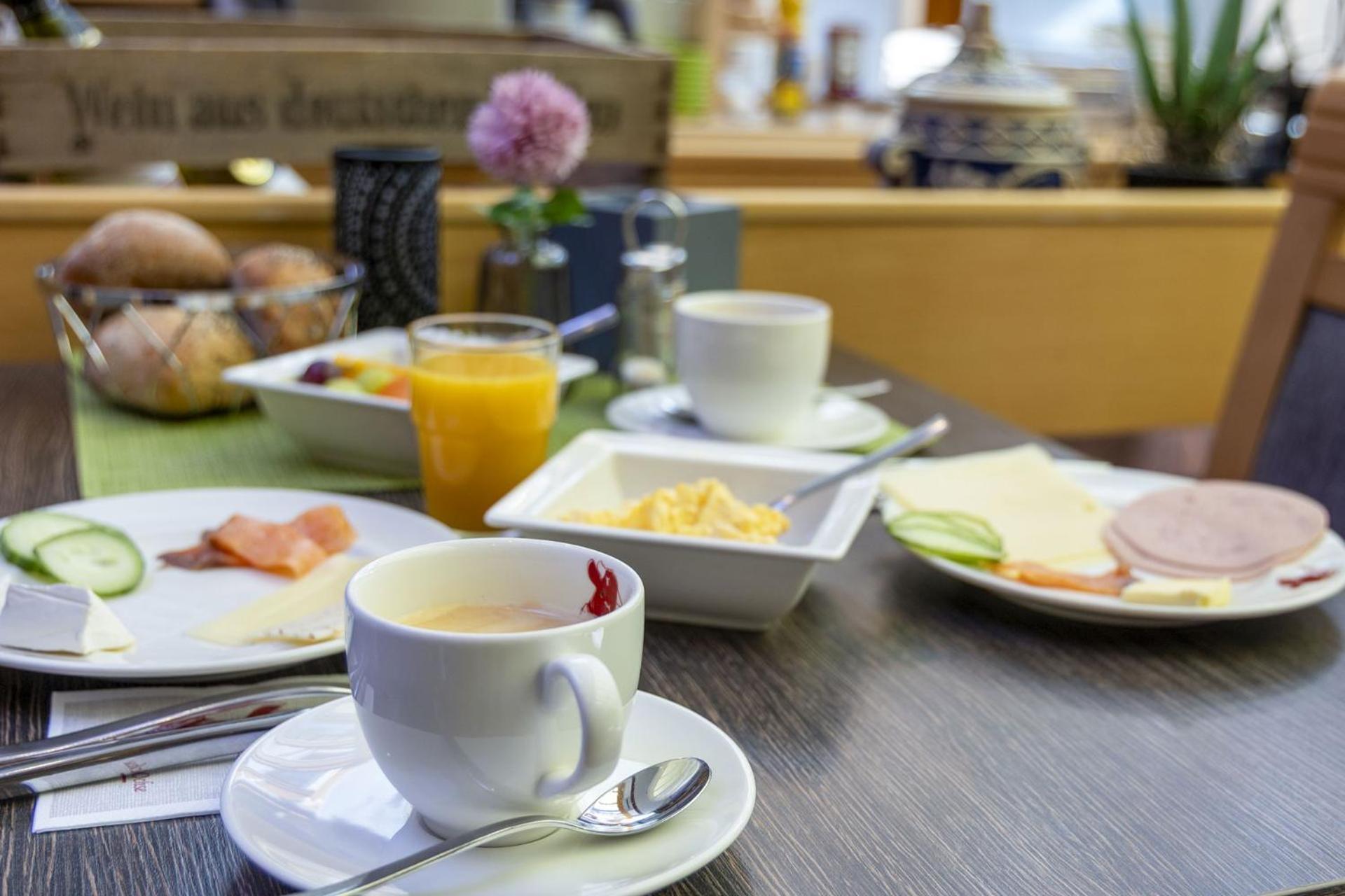 Apartmenthaus Burgenheimat In Rhens Bei Koblenz Bagian luar foto