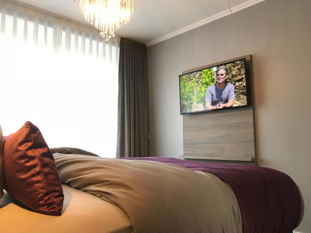 Apartmenthaus Burgenheimat In Rhens Bei Koblenz Bagian luar foto